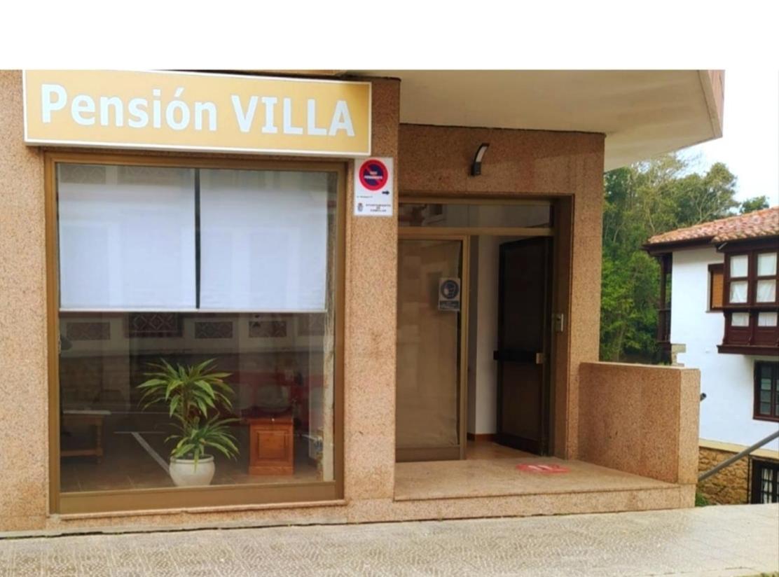 Pension Villa ** 코밀라스 외부 사진